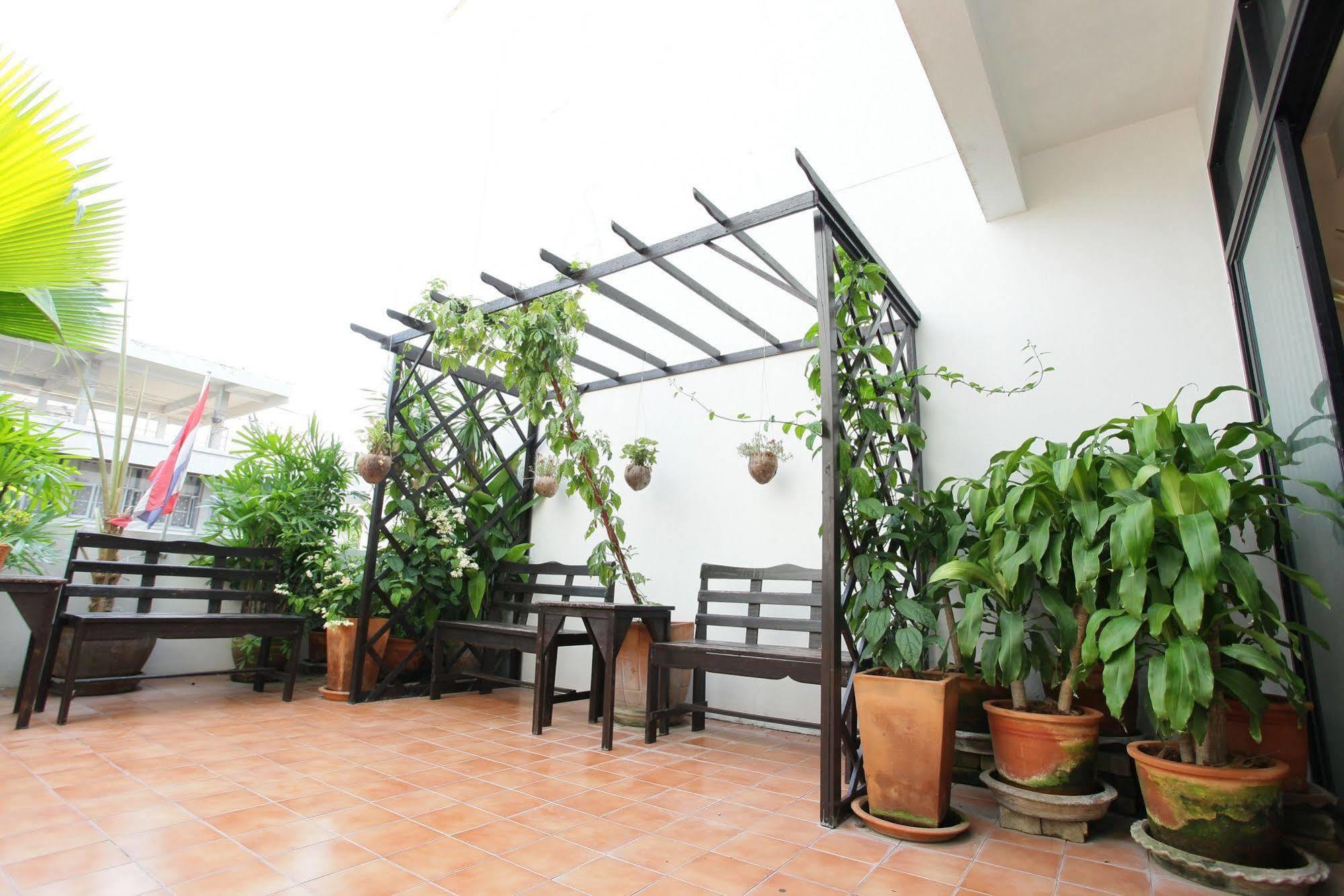 Pin Hotel Lampang Exterior photo